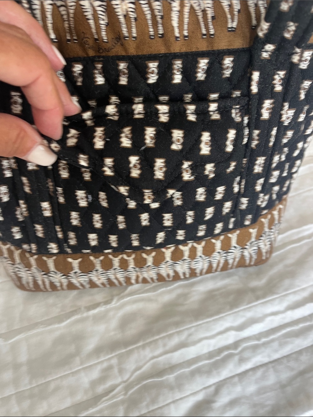 Vera Bradley zebra printed tote - Picture 3 of 9